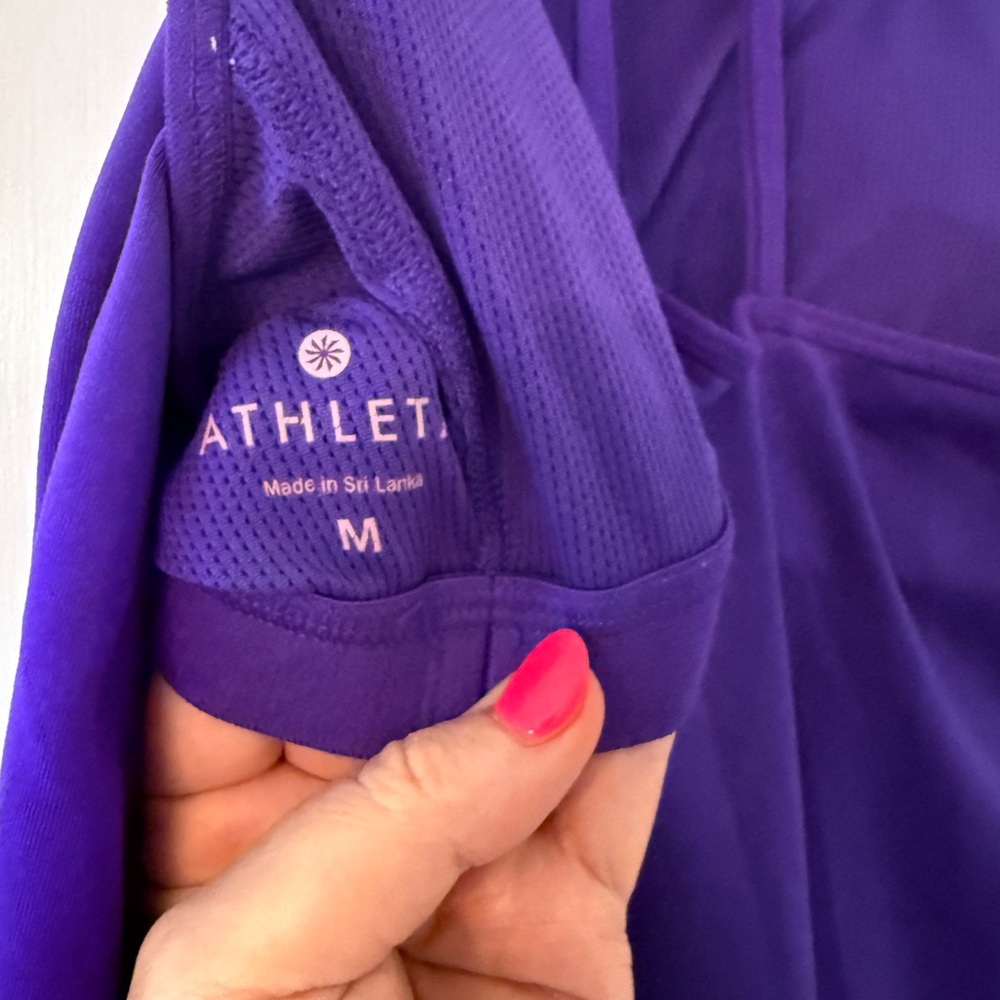 Athleta Yoga Purple Sleeveless Exercise Tank w Built In Bra Medium - Picture 5 of 6